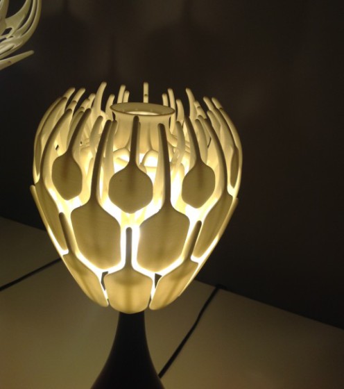 �ְ�����